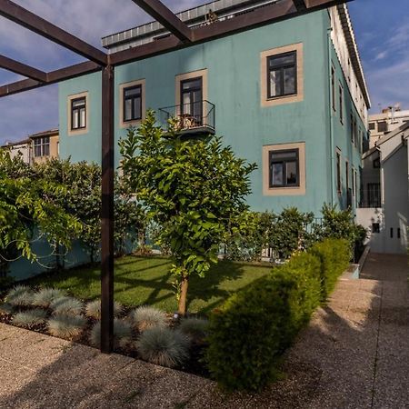 Lovelystay - Downtown Studio With Pool, Ac And Balcony Porto Kültér fotó