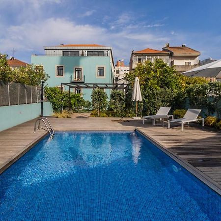Lovelystay - Downtown Studio With Pool, Ac And Balcony Porto Kültér fotó