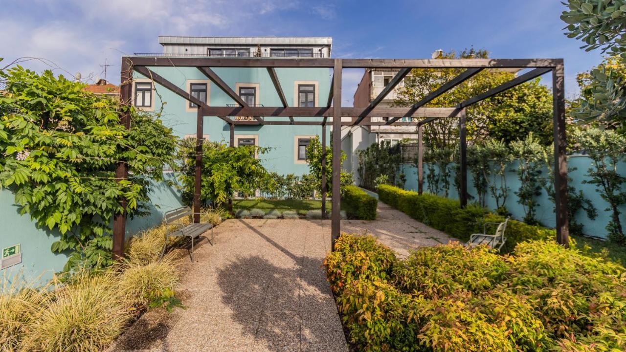 Lovelystay - Downtown Studio With Pool, Ac And Balcony Porto Kültér fotó